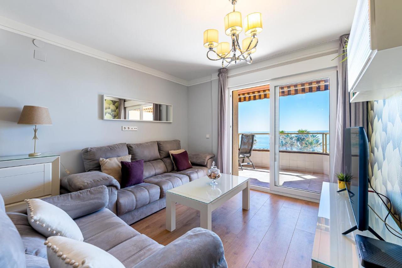797 Holiday Rentals - Amplio Piso Con Terraza En Primera Linea De Playa Torremolinos Dış mekan fotoğraf
