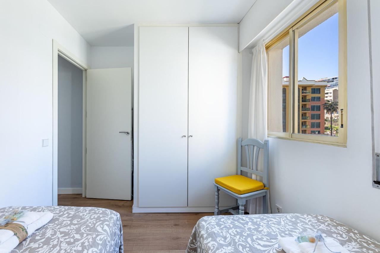 797 Holiday Rentals - Amplio Piso Con Terraza En Primera Linea De Playa Torremolinos Dış mekan fotoğraf