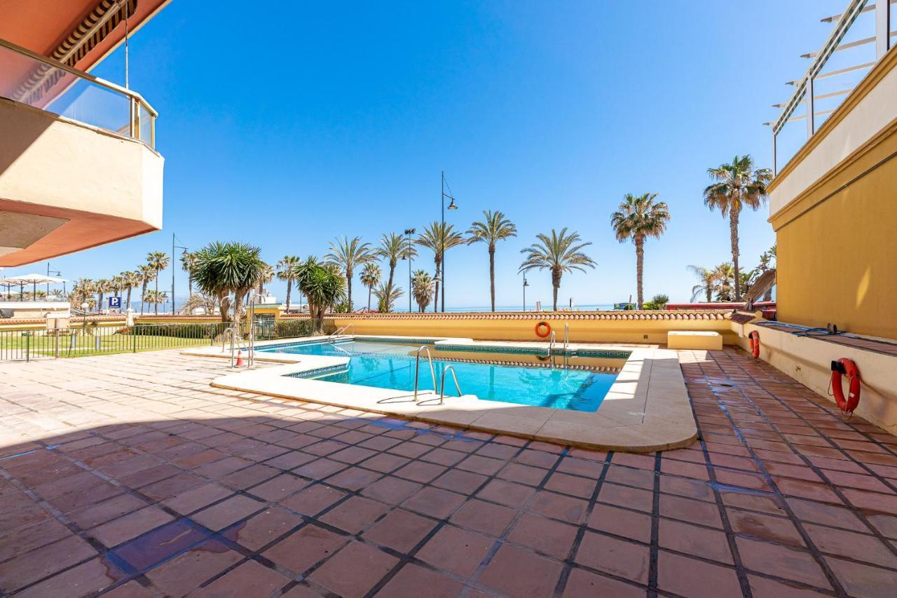 797 Holiday Rentals - Amplio Piso Con Terraza En Primera Linea De Playa Torremolinos Dış mekan fotoğraf