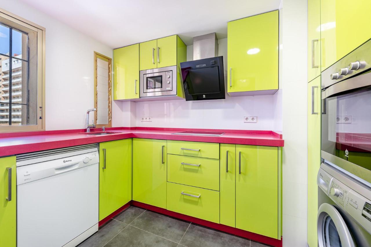 797 Holiday Rentals - Amplio Piso Con Terraza En Primera Linea De Playa Torremolinos Dış mekan fotoğraf