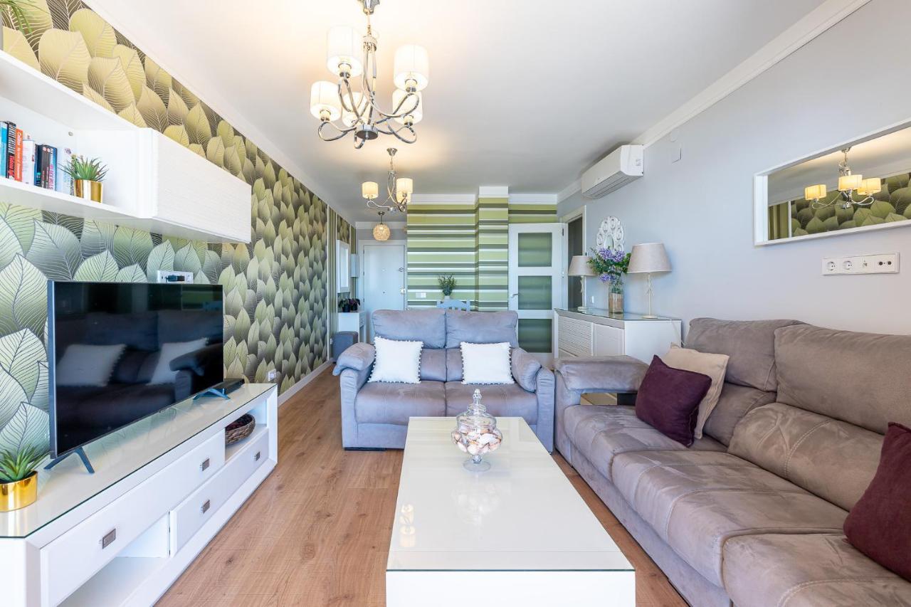 797 Holiday Rentals - Amplio Piso Con Terraza En Primera Linea De Playa Torremolinos Dış mekan fotoğraf